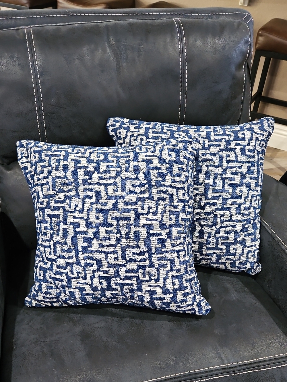 Restoration Hardware White Navy Blue Luxury Decorative 20x20 Pillows